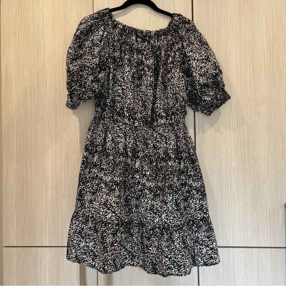 NEW GAP‎ | Puff Sleeve Black and White Smocked Waist Dress | Women’s Large - Picture 4 of 12